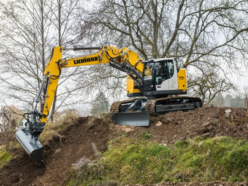 Liebherr R 926 Compact Litronic Paletli Ekskavatör görseli 2