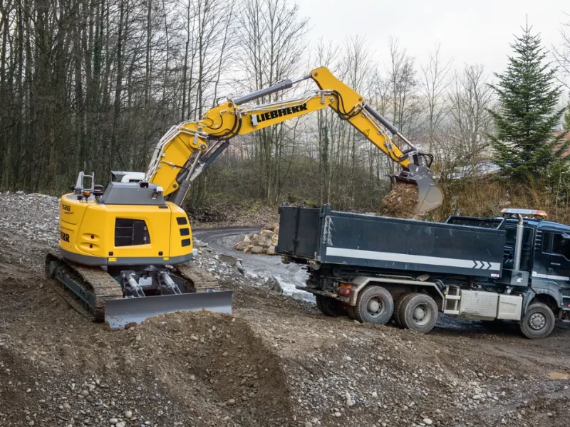 Liebherr R 926 Compact Litronic Paletli Ekskavatör görseli 3